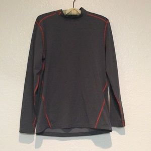 Large Gray Under Armour Thermal Long Sleeve